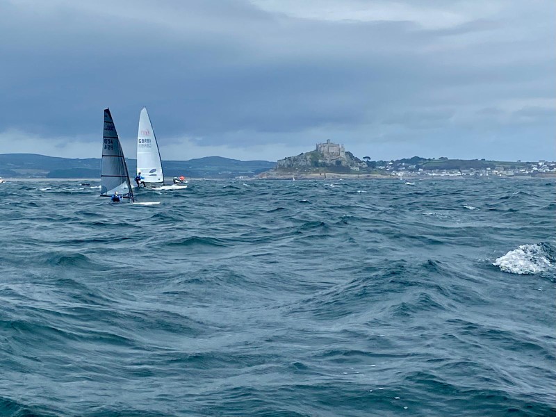 Mounts Bay delievrs the waves! 